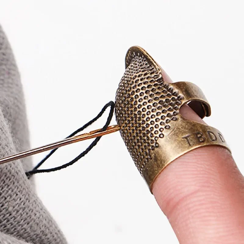 Sewing Thimble Metal - ปลอกนิ้วทองแดง 2 ชิ้น สำหรับเย็บผ้า ป้องกันนิ้วมือ ป้องกันการลื่น