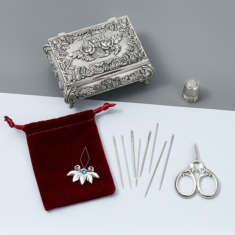 Sewing Thimble Metal - ชุดกรรไกรสำหรับงานปักชุดอุปกรณ์เย็บผ้าปลอกเข็มกรรไกรสแตนเลสสำหรับงานตัดเย็บงานปักพร้อมที่เก็บแบบวินเทจ