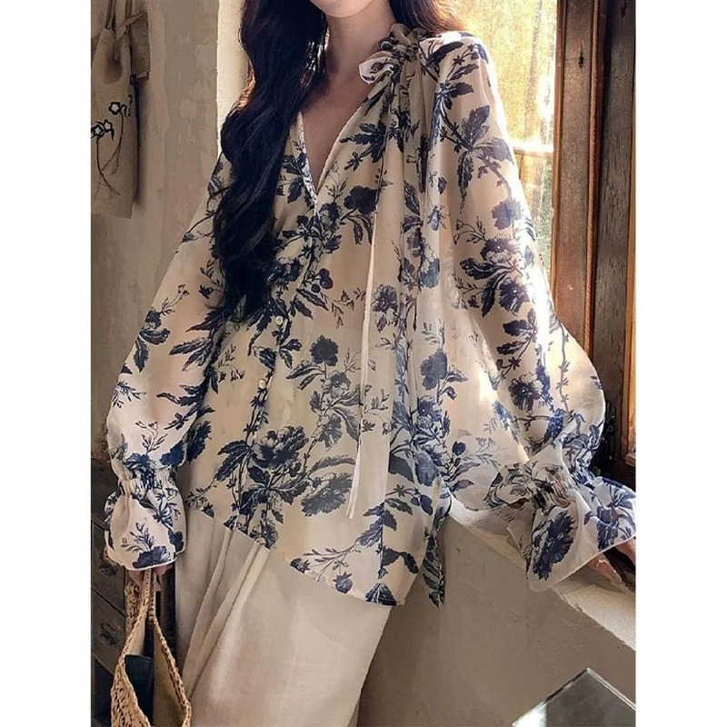 เสื้อเชิ้ตชีฟองพิมพ์ลายดอกไม้ฤ - Sewing V บทวิจารณ์และราคา